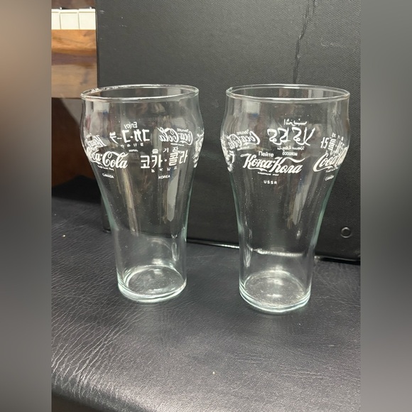 Vintage Coca-Cola Drinking Glasses-Logo in 5 Languages- Set Of 2 EUC 6” - Picture 2 of 2